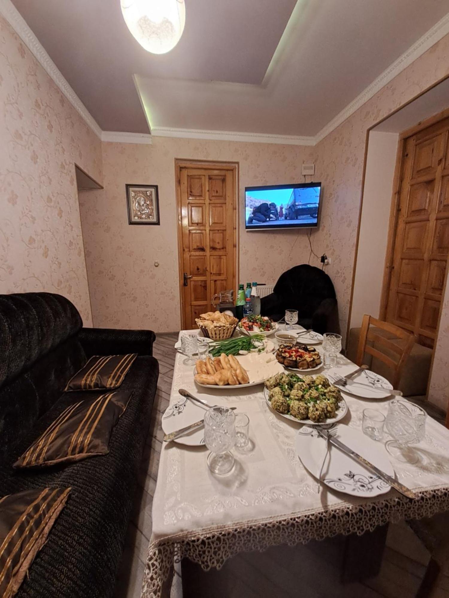 Guest House "Akhaltsikhe" Номер фото